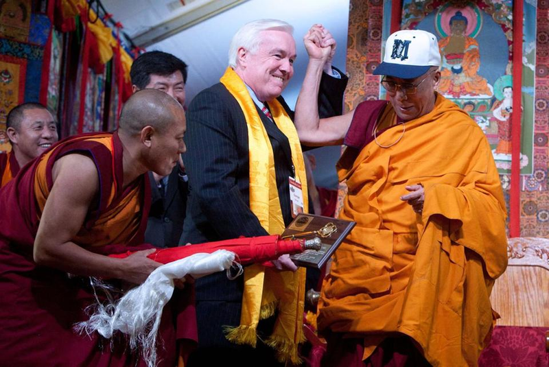 Illustration for article titled The Dalai Lama Is A Giant Bandwagoner